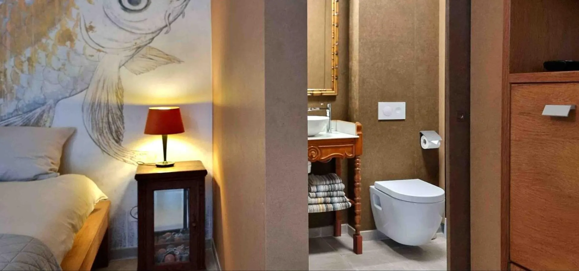 Logies La Chevre Folle - Lodging & Cooking In Style With Shared Kitchen Ostend Bed & Breakfast