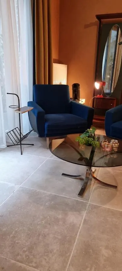 Logies La Chevre Folle - Lodging & Cooking In Style With Shared Kitchen Ostend 0*,  Belgium
